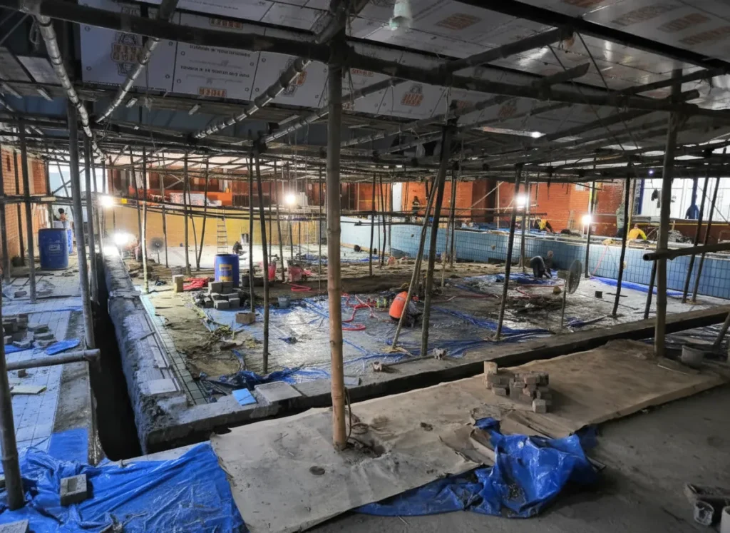 Tiling Scaffolding for Pool construction